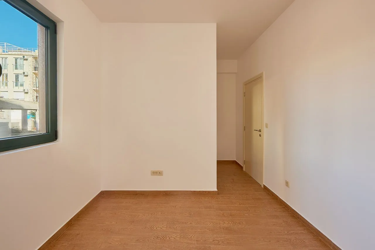 Sale, two bedroom apartment, 85m², Bečići, Budva