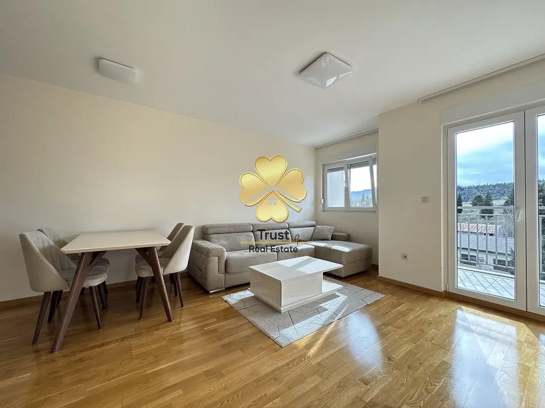 Rent, three bedroom apartment, 85m², City Kej, Podgorica