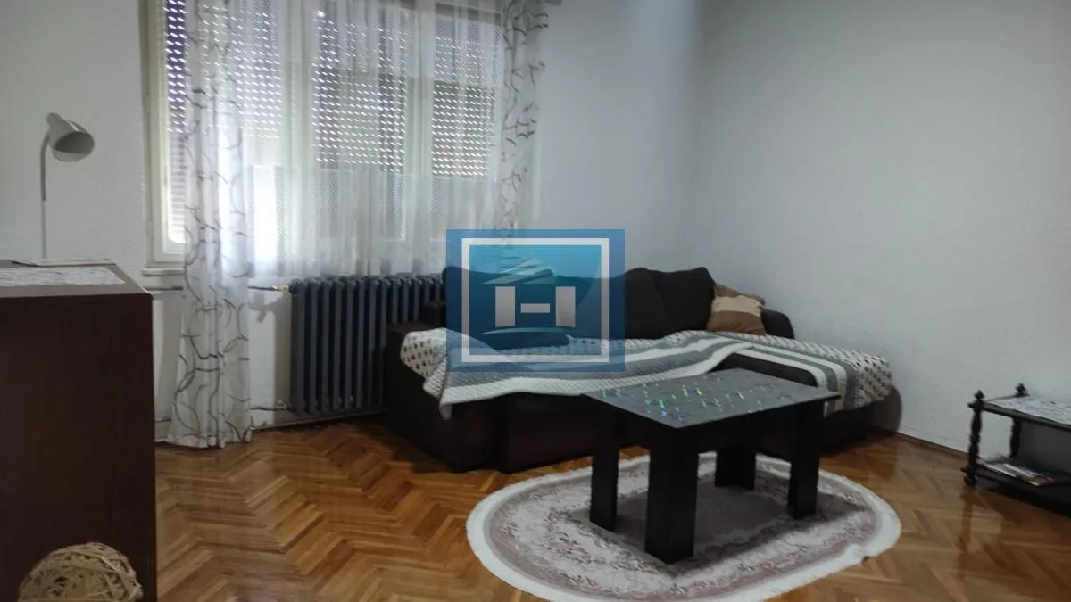 Izdavanje, dvosoban stan, 55m², Centar, Jagodina