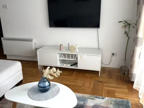 Rent, two bedroom apartment, 56m², City Kvart, Podgorica - image 2