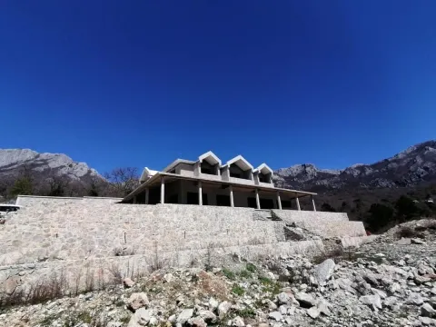 Sale, house, 460m², Bar, Crna Gora - image 4