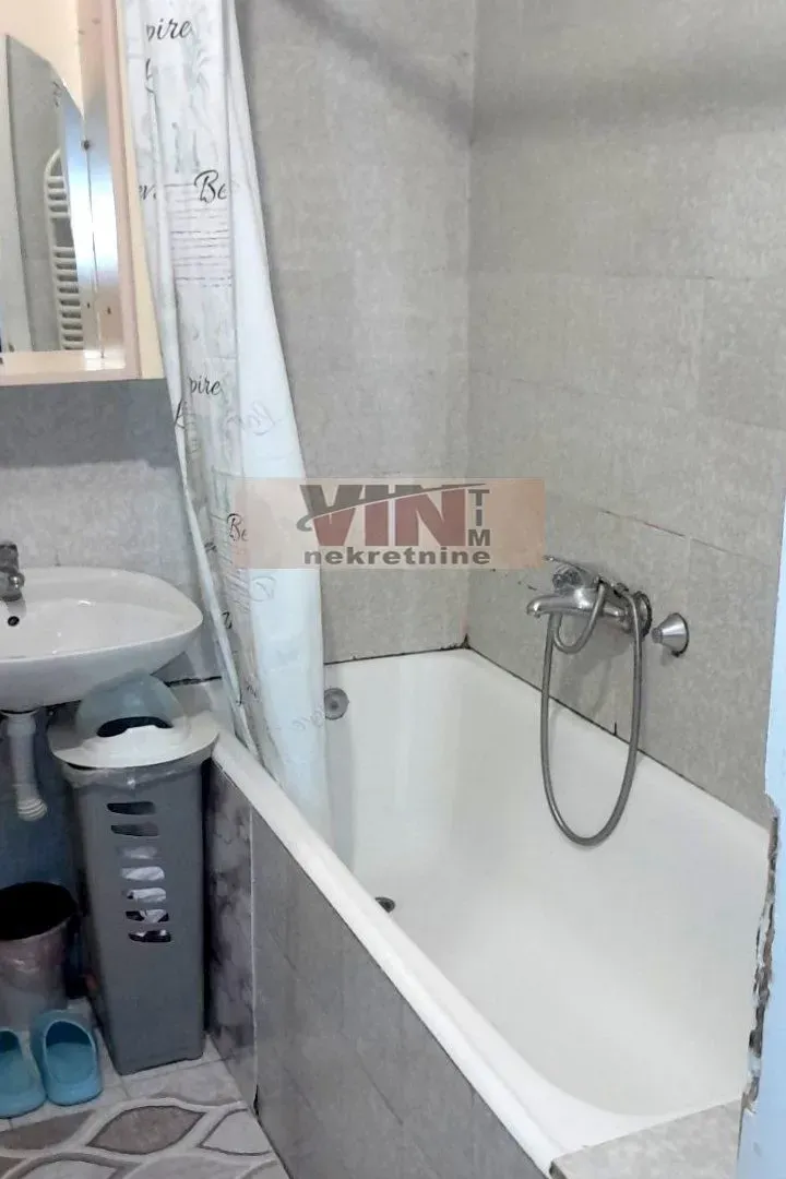 Sale, two bedroom apartment, 70m², Karaburma, Palilula Sve Podlokacije