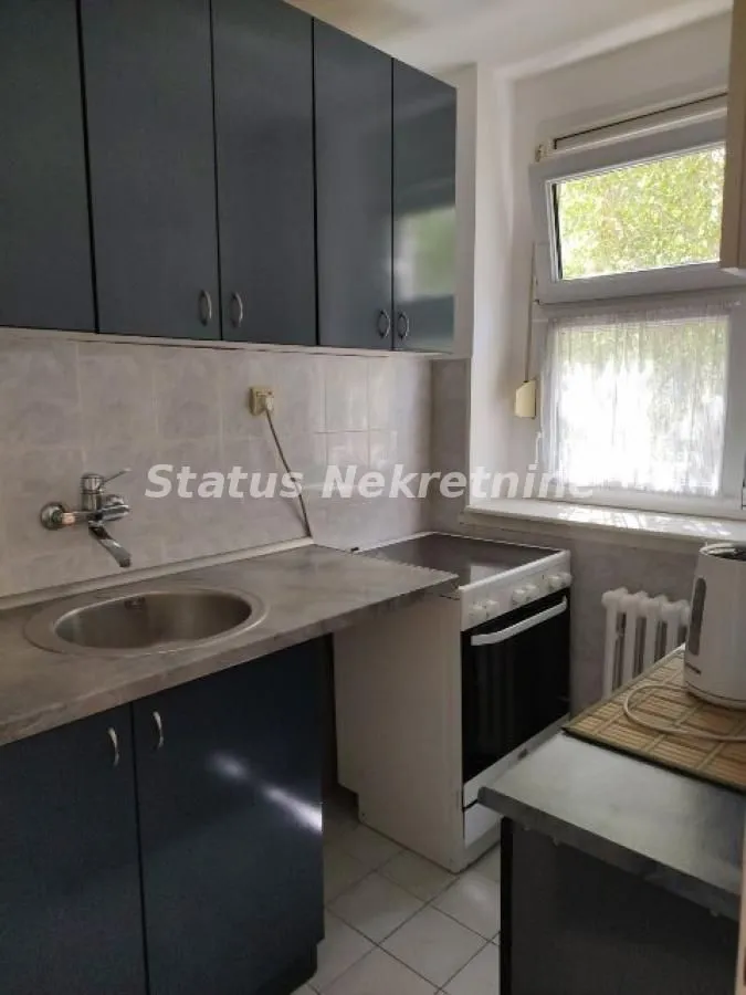Izdavanje, trosoban stan, 61m², Spens, Novi Sad Sve Podlokacije