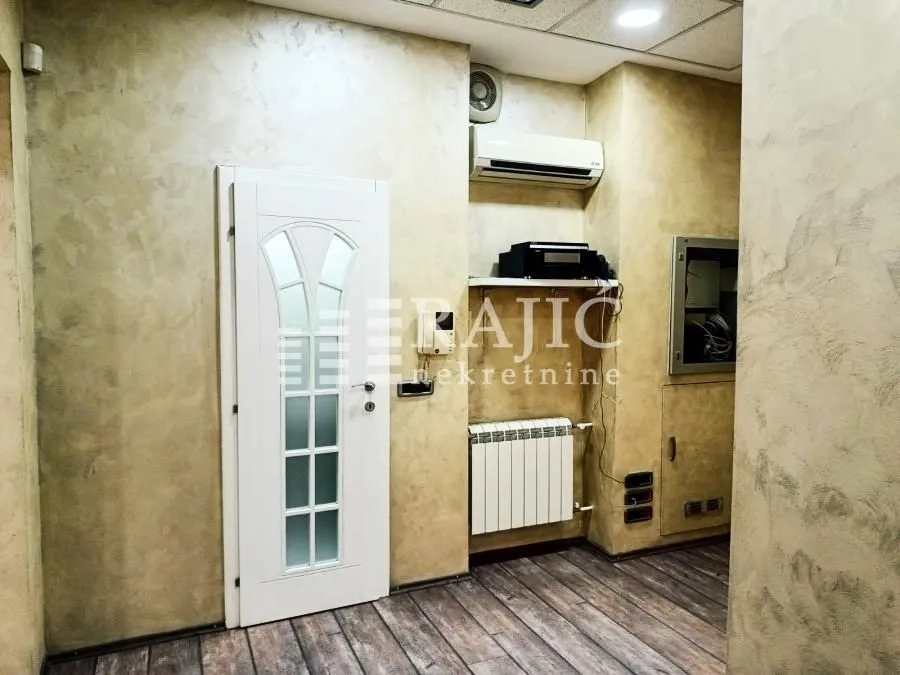 Rent, office space, 82m², Botanička Bašta, Palilula Sve Podlokacije