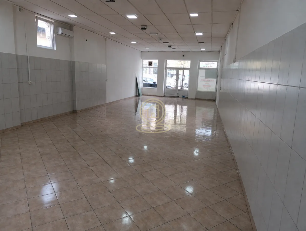 Rent, office space, 150m², Mala vaga, Kragujevac