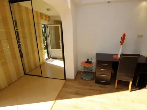 Rent, two bedroom apartment, 90m², Buljarica, Budva - image 4