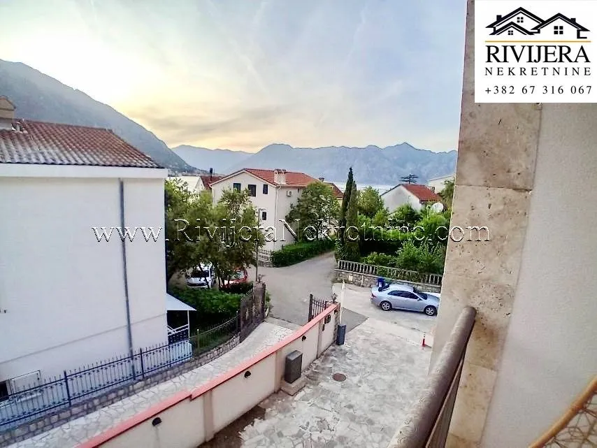 Prodaja, dvosoban stan, 72m², Dobrota, Kotor