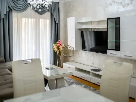 Rent, two bedroom apartment, 65m², Stari Aerodrom, Podgorica - image 7