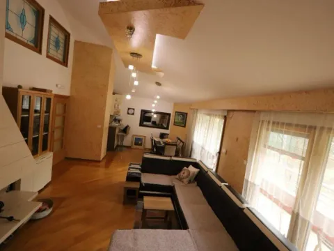 Sale, three bedroom apartment, 136m², Centar, Podgorica - image 4