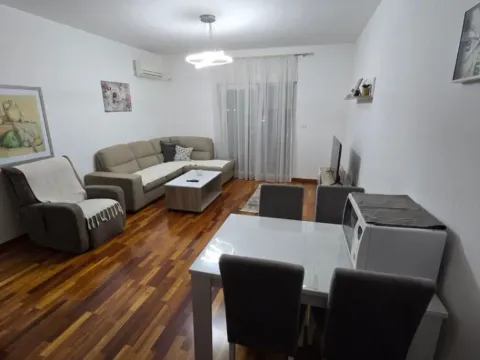 Izdavanje, jednosoban stan, 53m², City Kvart, Podgorica - image 3