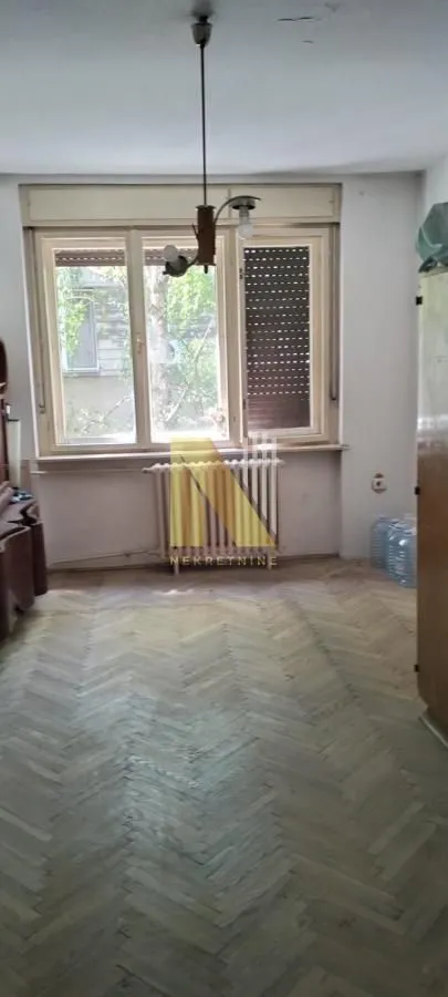 Prodaja, trosoban stan, 69m², Centar, Novi Sad