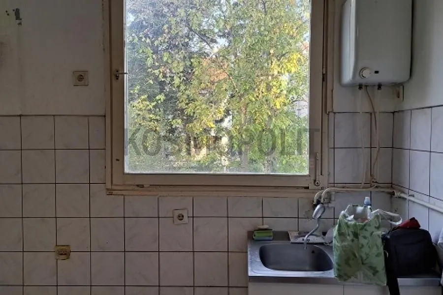 Prodaja, trosoban stan, 76m², Cerak, Beograd