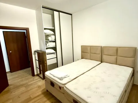 Izdavanje, dvosoban stan, 68m², Centar, Podgorica - image 6