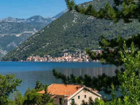 Sale, house, 278m², Stoliv, Kotor - image 2