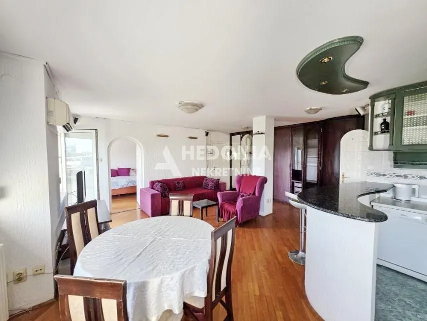 Prodaja, dvosoban stan, 58m², Novi Beograd Blok 28, Novi Beograd Sve Podlokacije