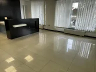 Izdavanje, poslovni prostor, 300m², Cvetkova Pijaca, Zvezdara Sve Podlokacije - image 4