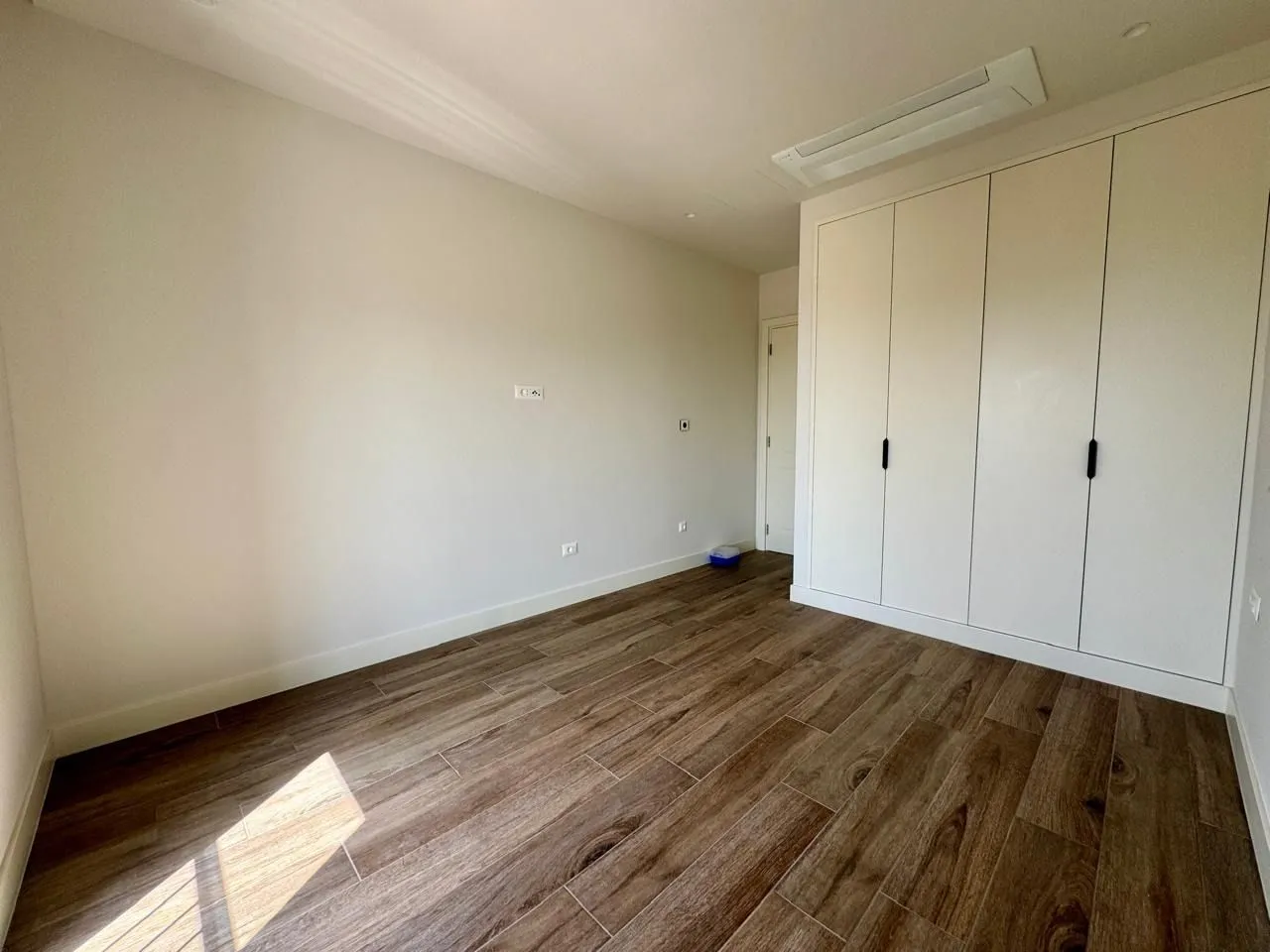 Rent, three bedroom apartment, 186m², Luštica Bay, Tivat