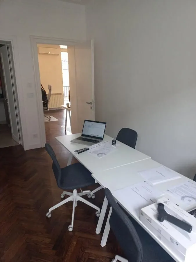 Izdavanje, četvorosoban stan, 112m², Kalenić Pijaca, Vračar Sve Podlokacije