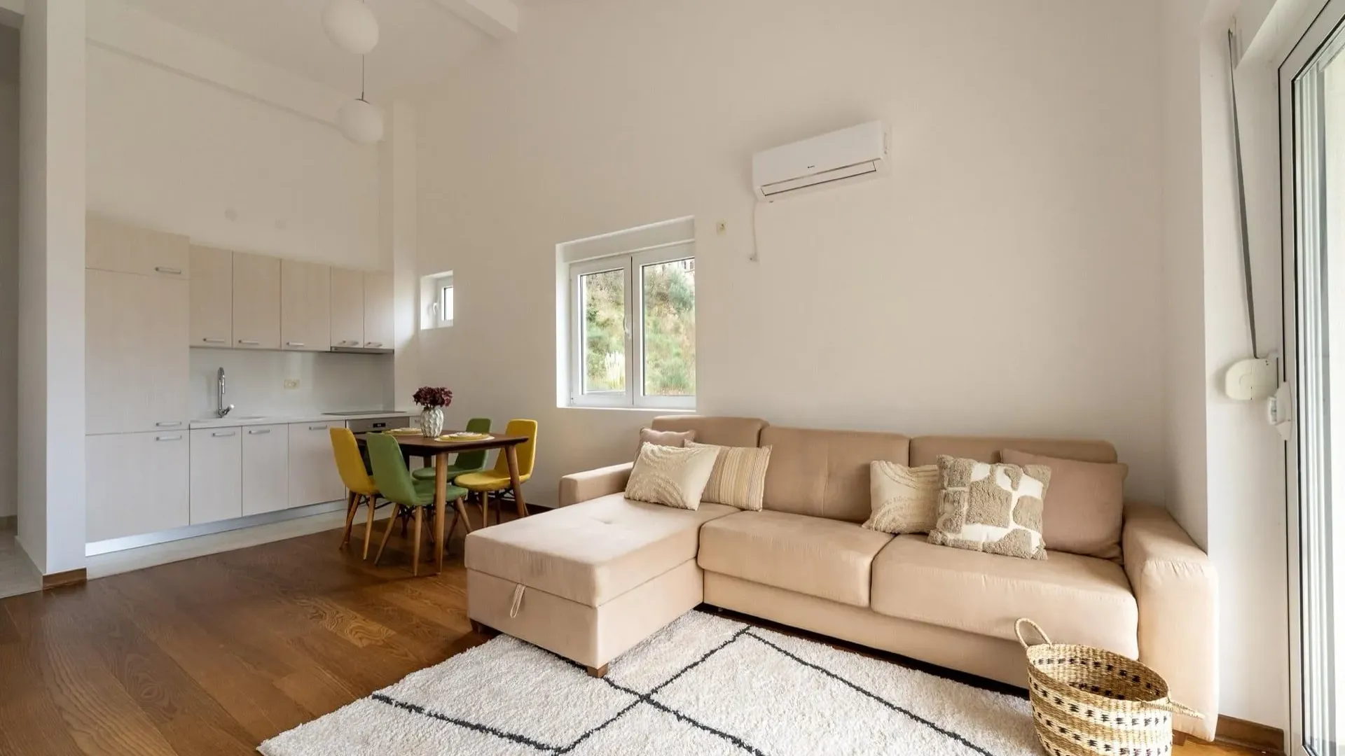 Sale, apartment, 60m², Pržno, Budva