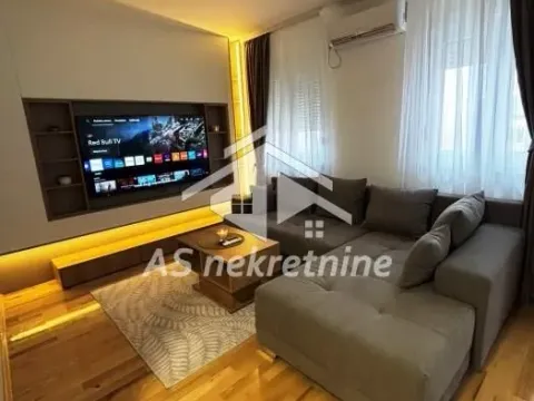 Izdavanje, dvosoban stan, 53m², Uciteljsko Naselje, Zvezdara Sve Podlokacije - image 2