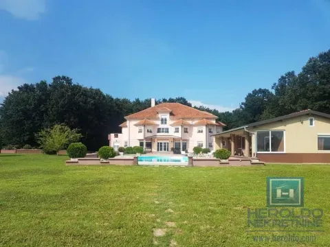 Sale, house, 1400m², Štipljanski put, Jagodina