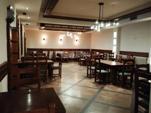 Izdavanje, ugostiteljski objekat, 550m², Čukarica, Beograd - image 3