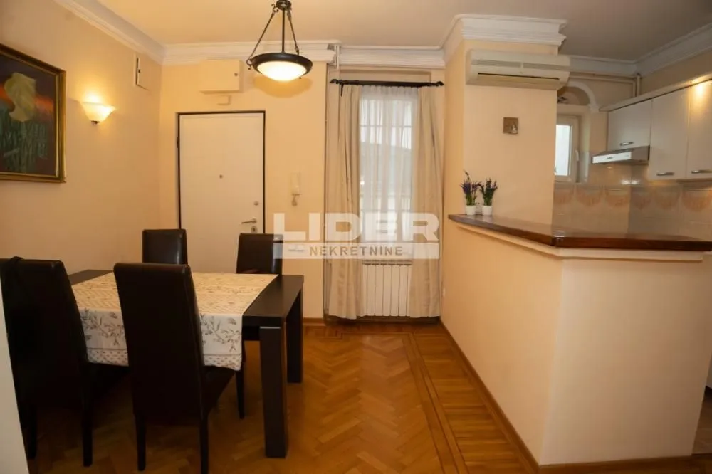 Rent, apartment, 150m², Stari Grad, Beograd