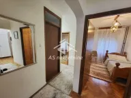 Izdavanje, trosoban stan, 80m², Stari Merkator, Novi Beograd Sve Podlokacije - image 10
