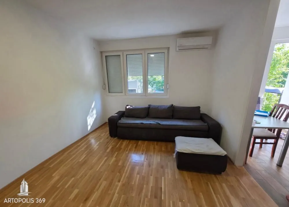 Sale, three bedroom apartment, 65m², Zemun Sve Podlokacije, Beograd