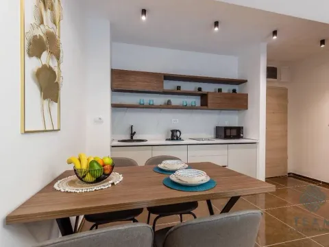 Sale, studio apartment, 36m², Bečići, Budva - image 5