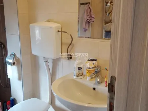 Sale, house, 198m², Miljakovac, Rakovica - image 15