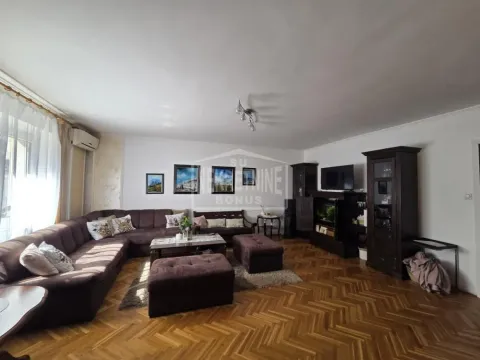 Prodaja, kuća, 180m², Makova Sedmica, Subotica - image 8