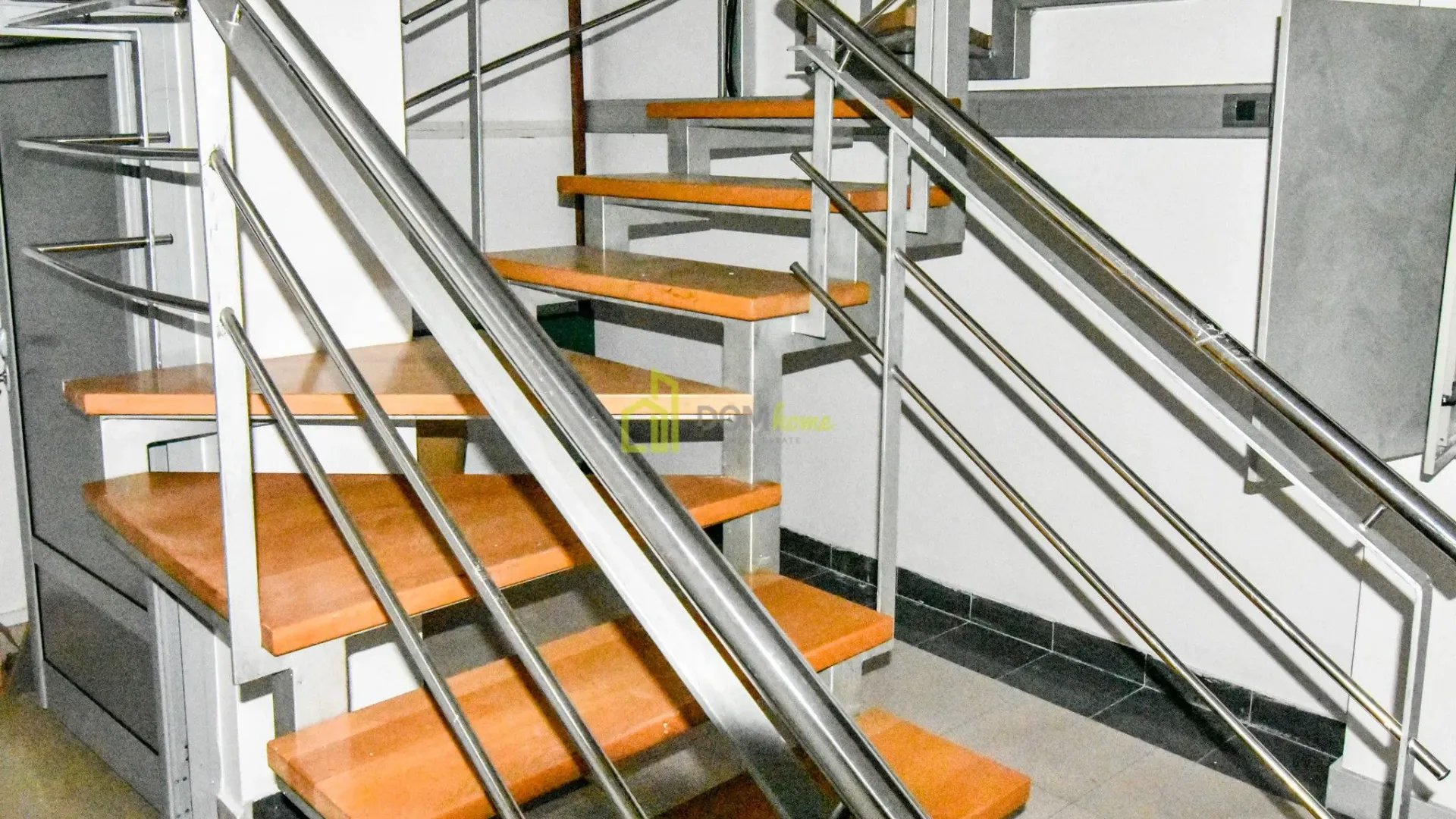 Sale, office space, 303m², Centar, Podgorica