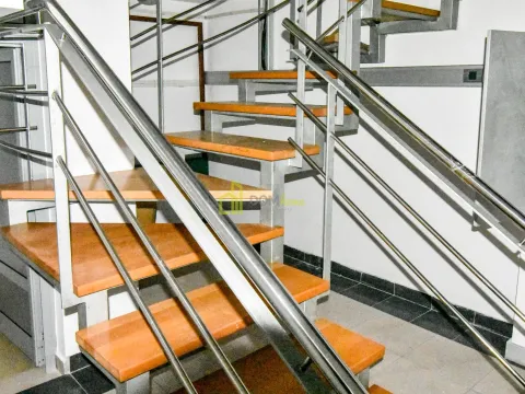 Sale, office space, 303m², Centar, Podgorica - image 15