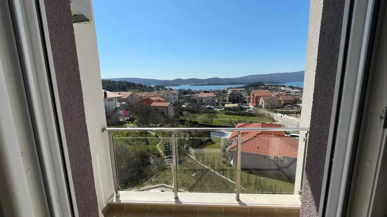 Rent, apartment, 50m², Tivat, Crna Gora