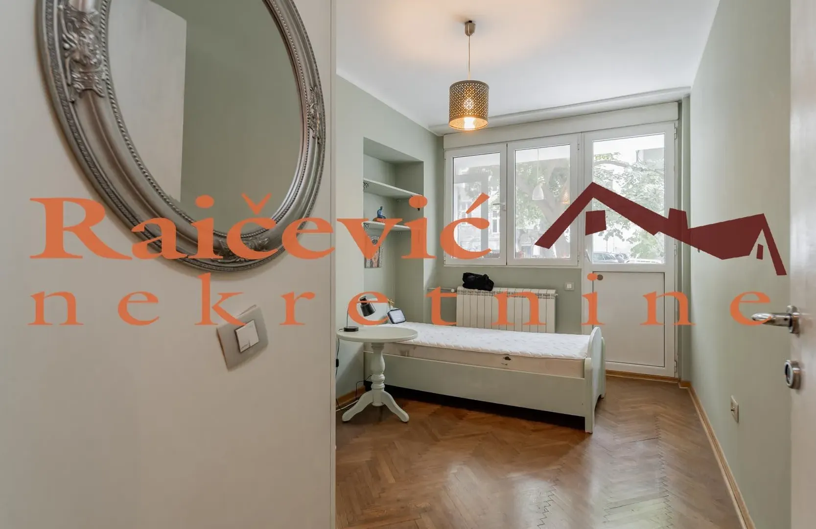 Prodaja, trosoban stan, 60m², Stari Grad, Beograd