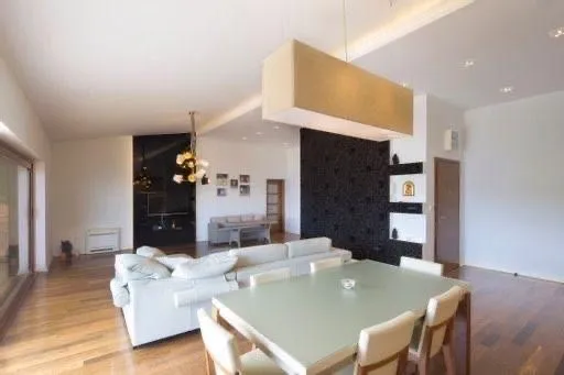 Prodaja, trosoban stan, 191m², Kamenovo, Budva