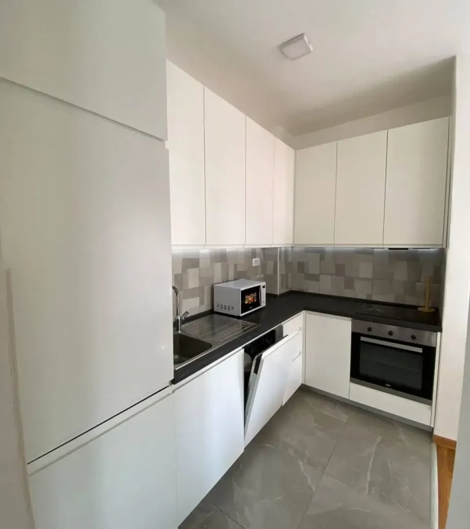 Prodaja, dvosoban stan, 58m², Bečići, Budva