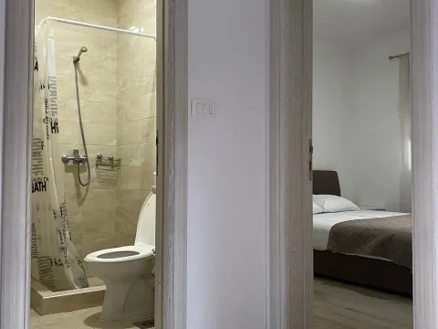 Izdavanje, jednosoban stan, 38m², Baošići, Herceg Novi - image 3