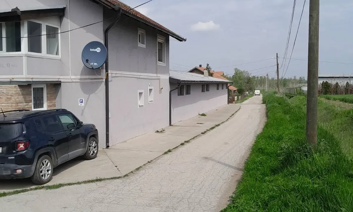 Prodaja, poslovni prostor, 350m², Čerević, Beočin