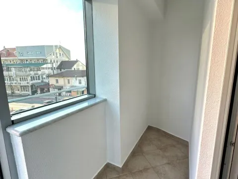 Rent, one bedroom apartment, 53m², Centar, Podgorica - image 10