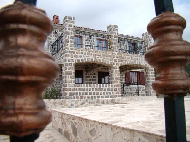 Prodaja, kuća, 466m², Petrovac, Budva