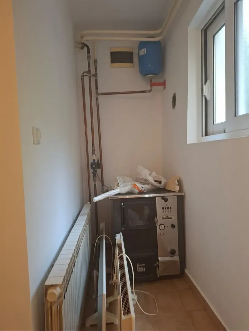 Izdavanje, četvorosoban stan, 150m², Sasovići, Herceg Novi