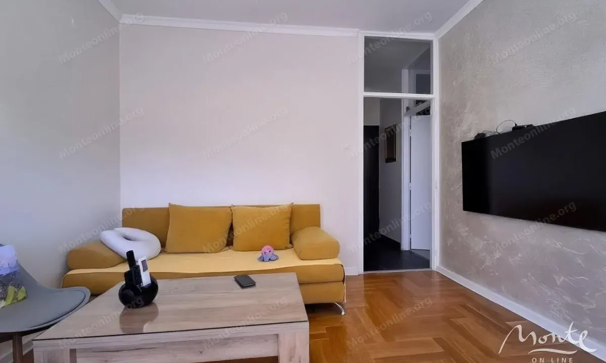 Prodaja, jednosoban stan, 54m², Podgorica, Crna Gora