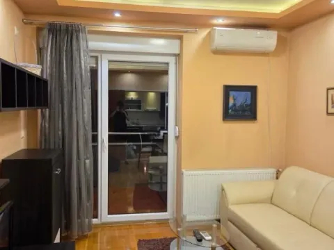 Prodaja, dvosoban stan, 44m², Centar, Novi Sad - image 2