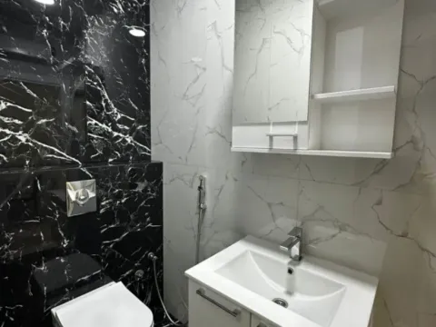 Izdavanje, jednosoban stan, 50m², Đenovići, Herceg Novi - image 2