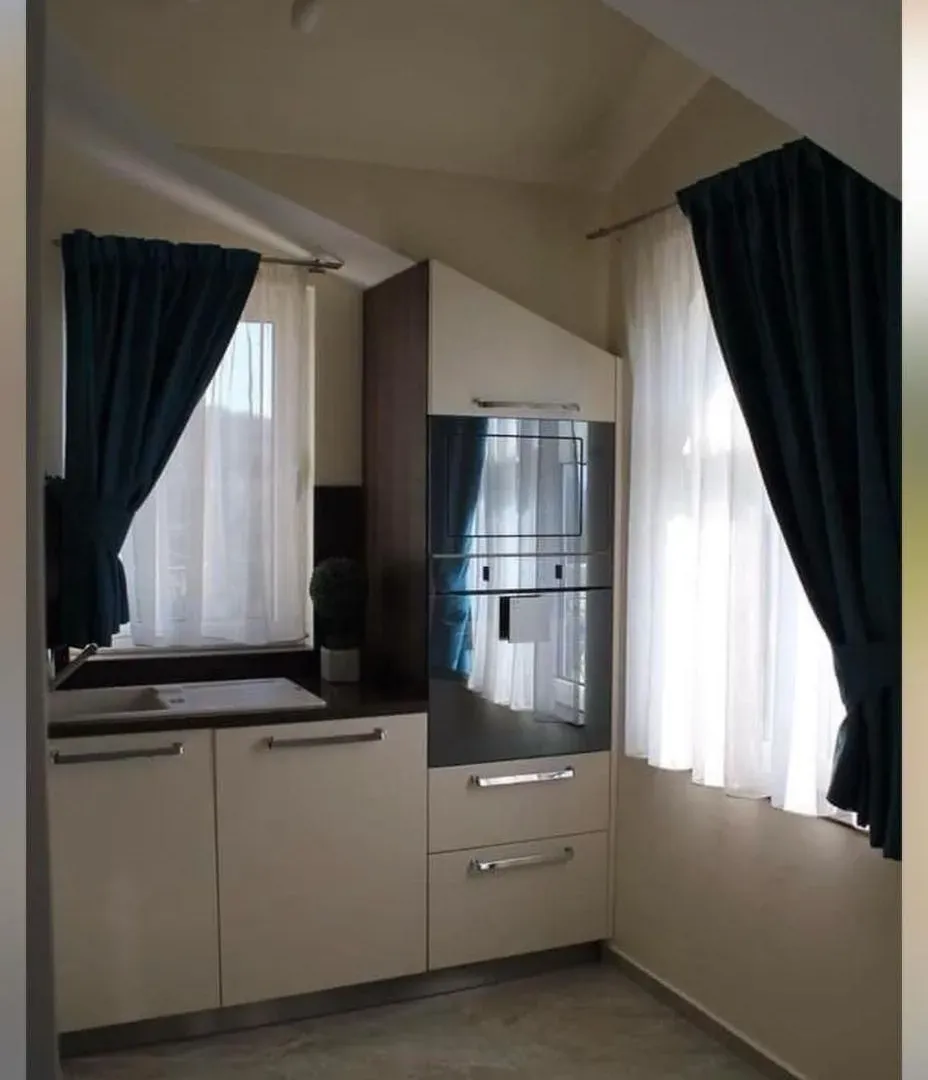 Prodaja, dvosoban stan, 85m², Kavač, Kotor