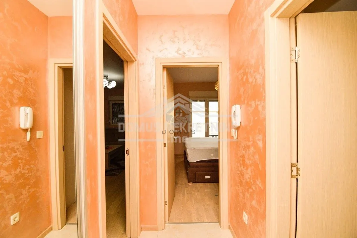 Rent, one bedroom apartment, 47m², City Kvart, Podgorica