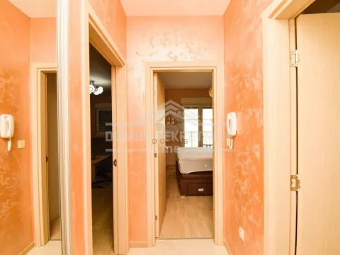 Prodaja, jednosoban stan, 47m², City Kvart, Podgorica - image 8