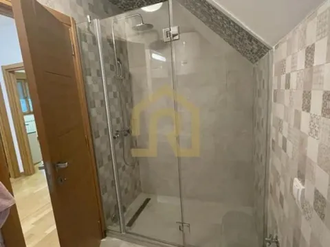 Izdavanje, četvorosoban stan, 110m², Vračar Hram, Vračar Sve Podlokacije - image 19